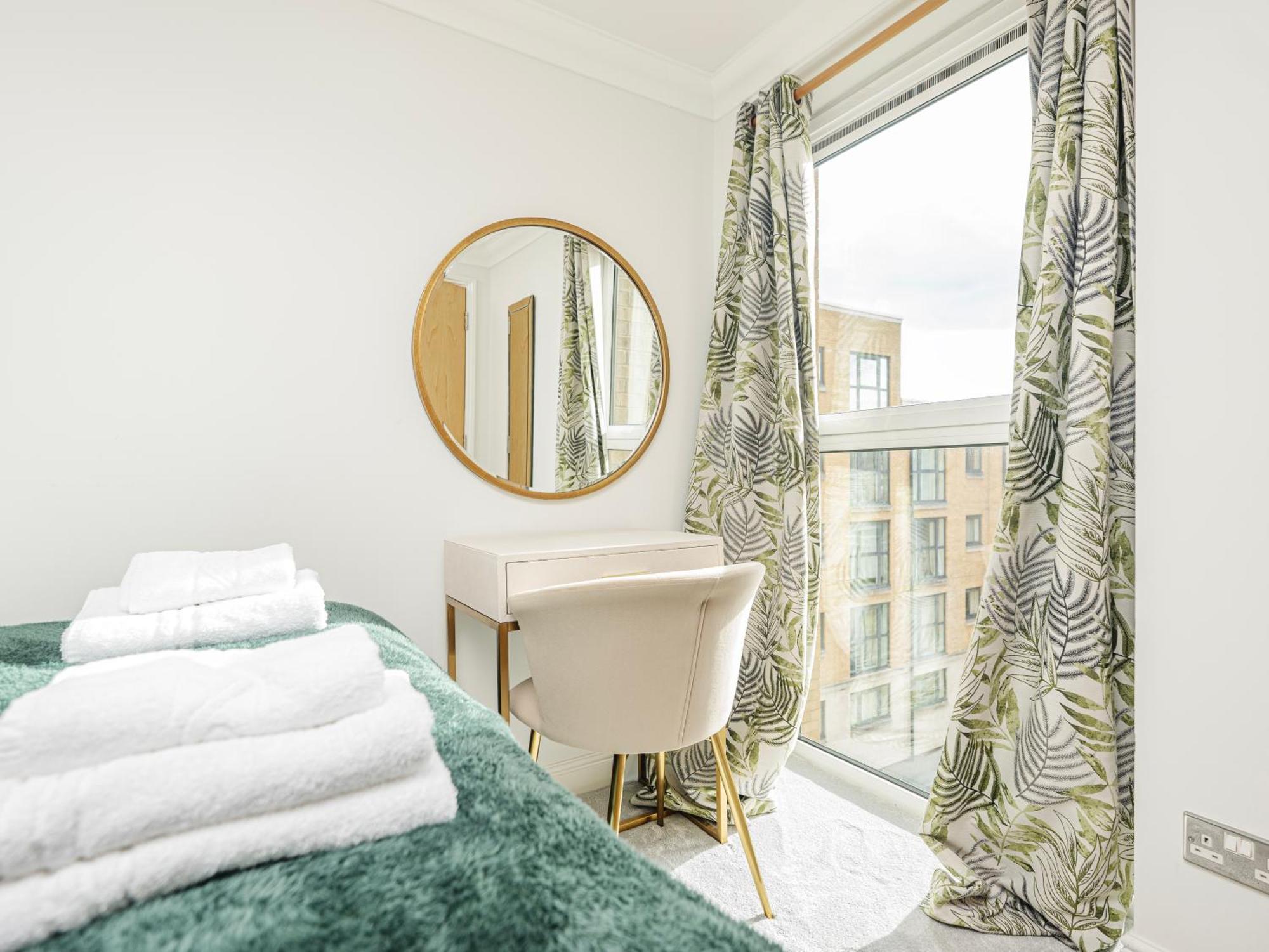 The View Greenwich - Luxury River Thames Apartment Londen Buitenkant foto