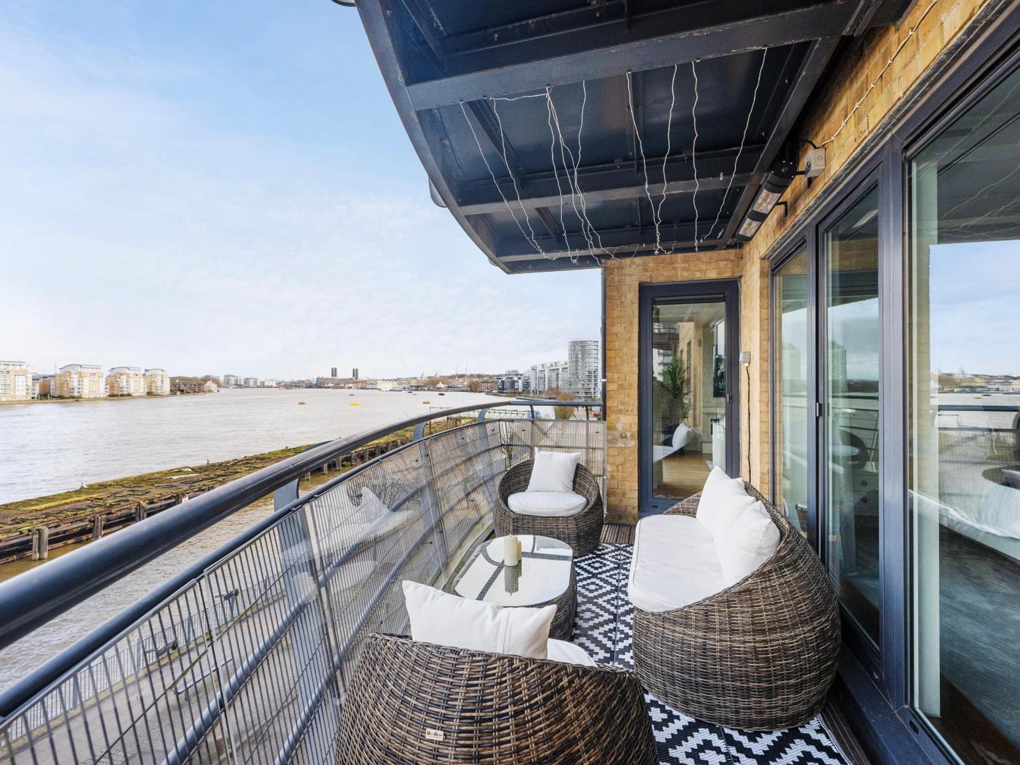 The View Greenwich - Luxury River Thames Apartment Londen Buitenkant foto
